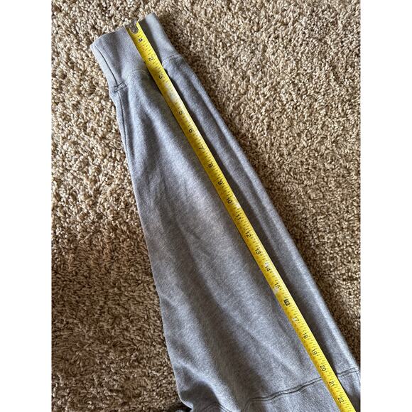 Abercrombie & Fitch New York Heather Gray Large Thin Crewneck Sweatshirt - Picture 7 of 7